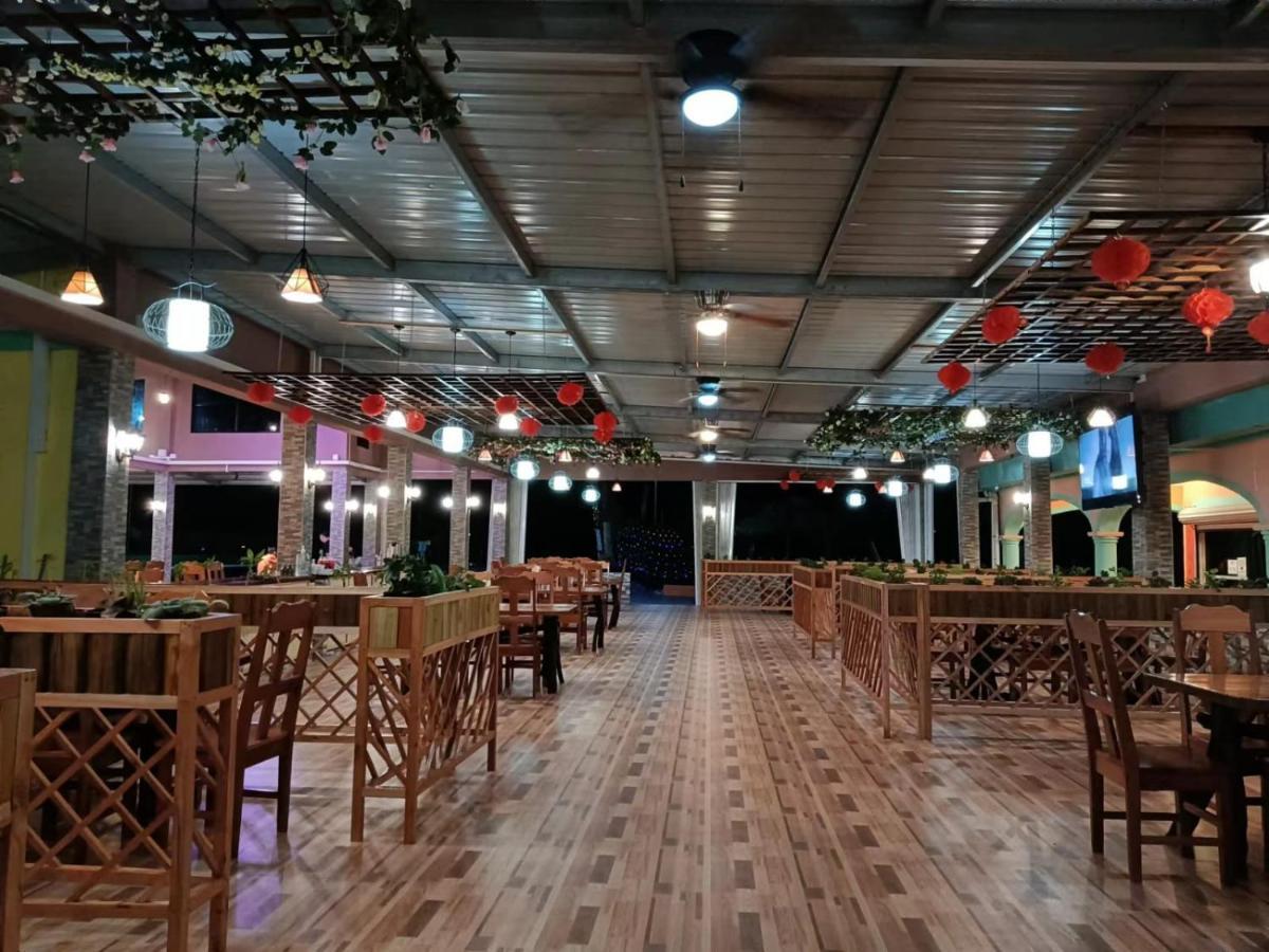 Sunshine View Hotel And Restaurant Корозал Екстериор снимка