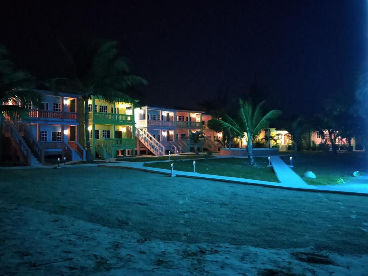 Sunshine View Hotel And Restaurant Корозал Екстериор снимка