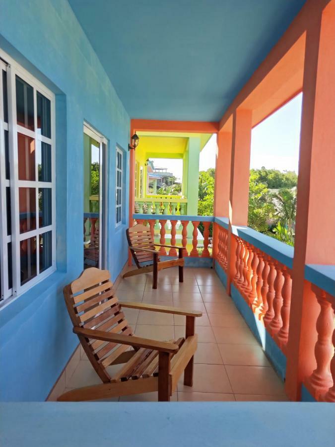 Sunshine View Hotel And Restaurant Корозал Екстериор снимка